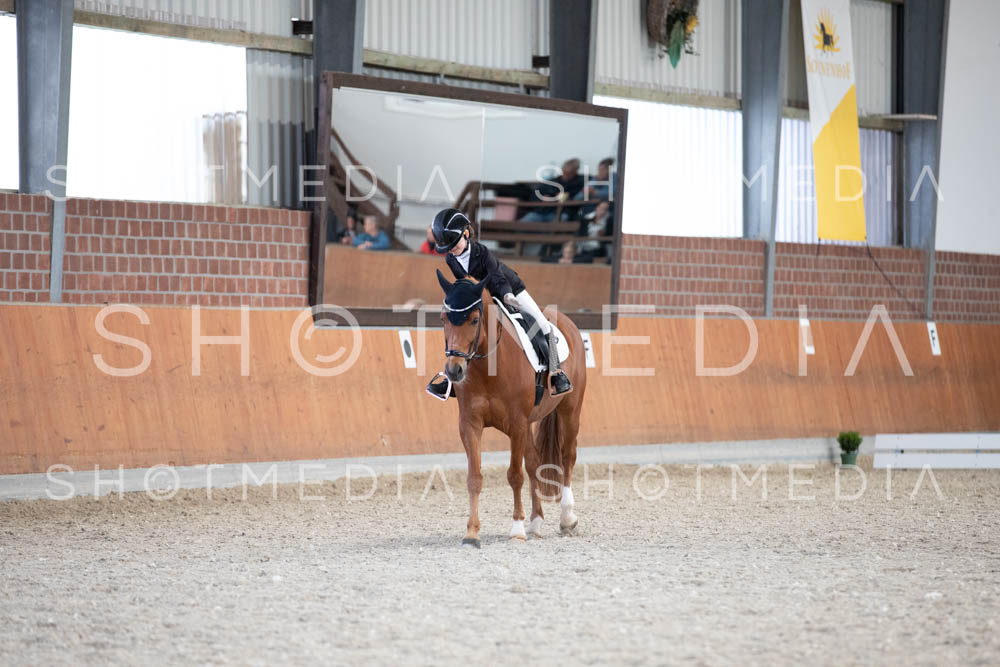 0285-250607-174047-DressurreiterWB