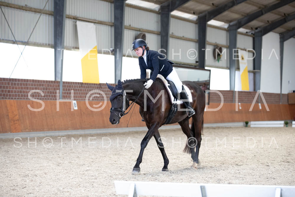 0304-250607-144950-KlasseL182