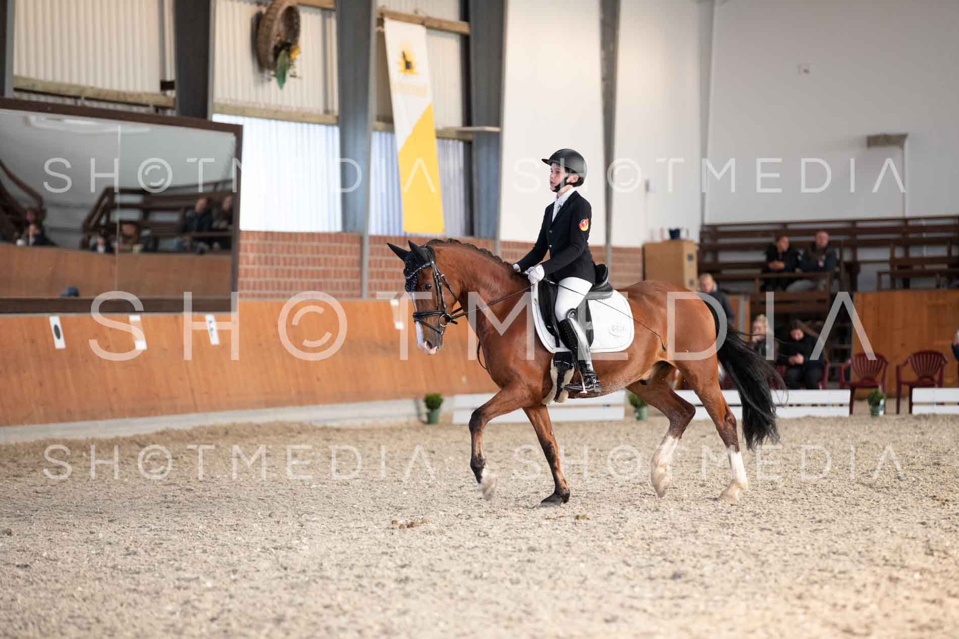 0305-250608-182840-KlasseL172