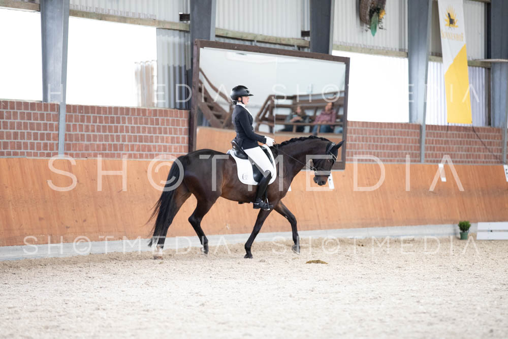 0306-250607-145157-KlasseL182