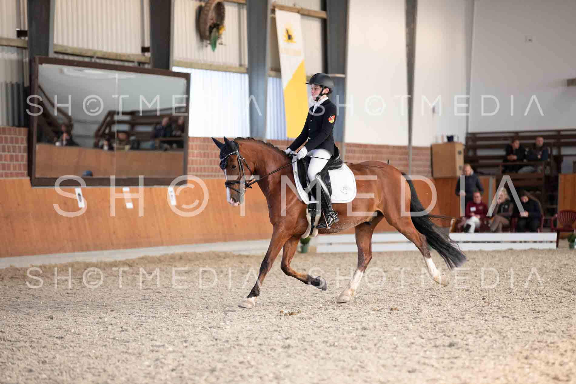 0306-250608-182841-KlasseL172