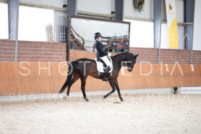 0307-250607-145157-KlasseL182