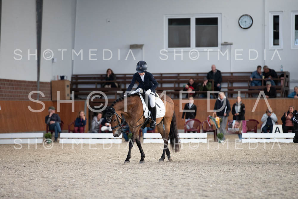 0331-250607-175054-DressurreiterWB