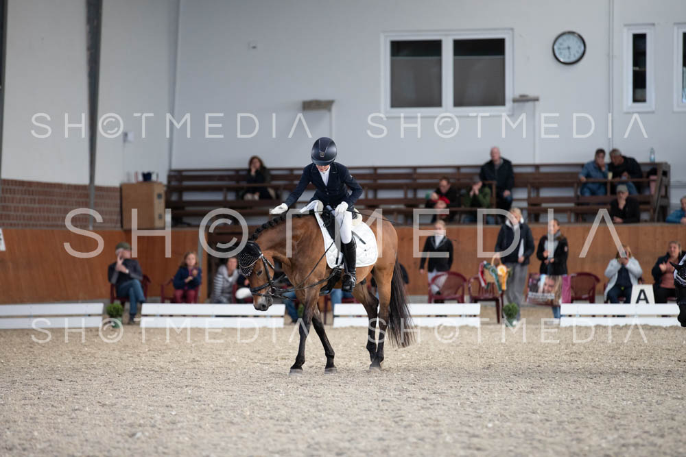 0332-250607-175055-DressurreiterWB