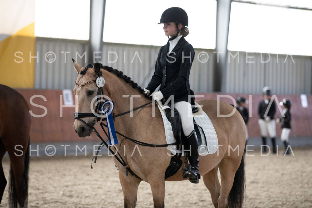 0354-250607-180502-DressurreiterWB